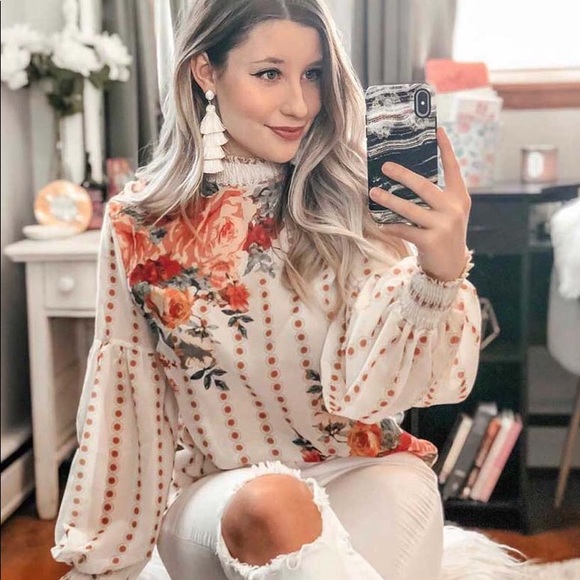 Tops - RoseThorn Chiffon Floral Print Long Sleeve Blouse